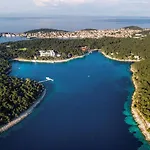 Adrienne Apartman