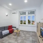 Adrienne Apartman *